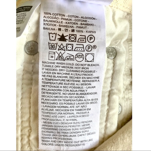 LEVI’S 501 CREAM COLORED SHORT JEAN SHORTS - Picture 6 of 6